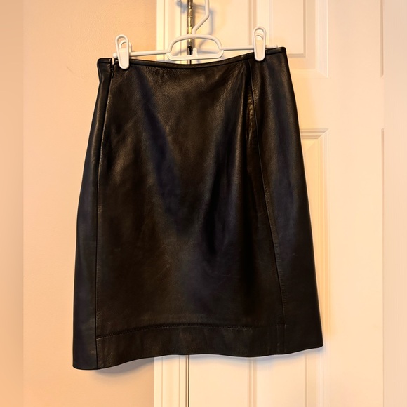 DVF size 4 leather mini skirt - Picture 5 of 6